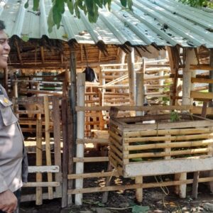 Dukung Kemandirian Pangan, Bhabinkamtibmas di Senggigi Aktif Edukasi Warga Desa