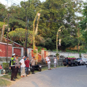 Pengamanan Ketat Iringi Persembahyangan Hari Raya Kuningan di Sumbawa
