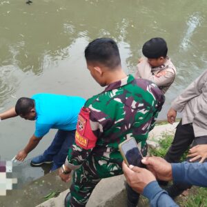 Polsek Pringgarata Olah TKP Penemuan Orok Bayi di Saluran Irigasi.