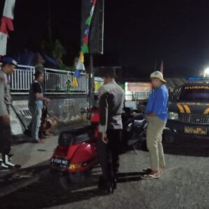 Sinergi Polri dan Masyarakat dalam Patroli Rutin di Desa Jagaraga