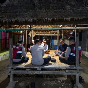 Tokoh Masyarakat Apresiasi Patroli Malam Polsek Sekotong