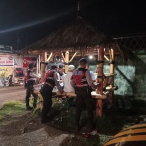 Patroli Preventif Polres Lombok Barat Tingkatkan Kamtibmas melalui Dialogis dan KEMOS 110