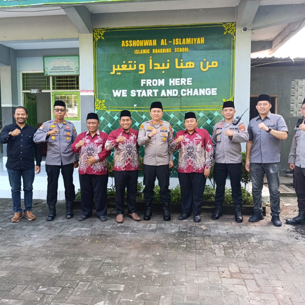Sinergi Polres dan Ponpes As Shohwah Al Islamiyah Wujudkan Situasi Kondusif di Gerung