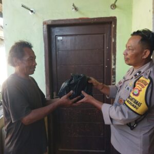 Nutrisi Mantap: Inovasi Polsek Labuapi Tingkatkan Kesehatan Warga