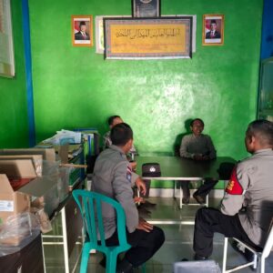 Santri Pondok Pesantren Darudda’wah Dapat Pembinaan dari Polsek Sekotong