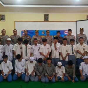Polda NTB Gaungkan Wawasan Kebangsaan di Ponpes Darussalam Bermi, Tanamkan Nilai Persatuan kepada Santri