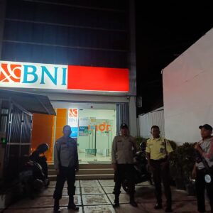 Polsek Rasanae Timur Gelar Patroli Blue Light, Antisipasi Tindak Kriminal dan Ciptakan Rasa Aman