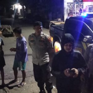 Polsek Asakota Gelar Patroli Blue Light, Cegah Gangguan Kamtibmas di Wilayah Hukum Asakota