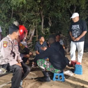 Mengantisipasi Kejahatan Pada Malam Hari, Polsek Madapangga Polres Bima Gelar Patroli Rutin