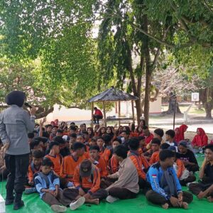Cegah Narkoba Sejak Dini, Sat Binmas Polres Dompu Gencar Sosialisasi P4GN di SMPN 1 Kempo