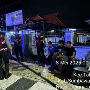 Pelihara Kamtibmas Tetap Kondusif, Sat Samapta Polres Sumbawa Barat Rutin Laksanakan Patroli Dialogis