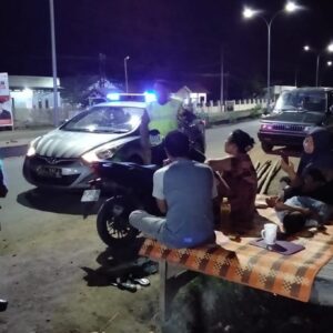 Jaga Kamtibmas Tetap Kondusif, Piket Jaga Polsek Poto Tano Gencar Laksanakan Patroli Dialogis