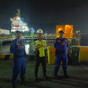 Ditpolairud Polda NTB Gelar Patroli Laut di Kawasan Pelabuhan PT. AMNT Sumbawa Barat