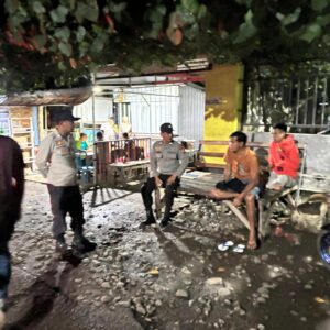 Jaga Kondusifitas Kamtibmas, Polsek Wera Gelar Patroli Blue Light Cegah 3C dan Konflik Sosial