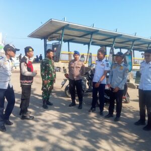 Sat Polair Bersama Dishub NTB dan TNI AL Gelar Patroli Gabungan di Pelabuhan Bangsal