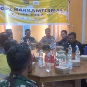 Ngopi Bareng Forkopimcam Bersama Masyarakat, Kapolsek Jereweh Ajak Warga Pelihara Kamtibmas