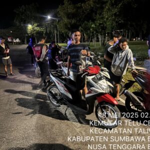 Sat Samapta Polres Sumbawa Barat Gelar Patroli Dialogis Cegah Gangguan Kamtibmas di Kemutar Telu Center