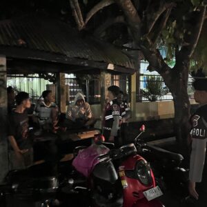 Patroli Presisi, Samapta Polres Dompu Jaga Kamtibmas Lewat Sentuhan Humanis di Malam Hari