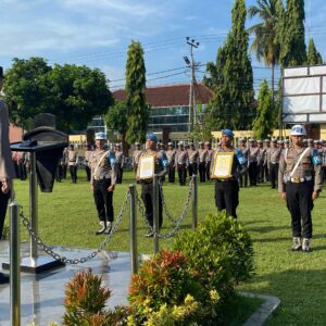 Kapolres Bima Kota Pimpin Upacara PTDH In Absentia, Dua Personel Resmi Tidak Lagi Berstatus Anggota Polri