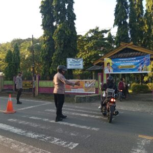 Polsek Maluk Gelar Kegiatan Rawan Pagi, Ciptakan Kamtibmas di Lingkungan Sekolah