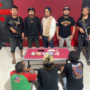 Asyik Judi Game Remi, Tiga Pria Digerebek Tim Opsnal Polsek Rasbar