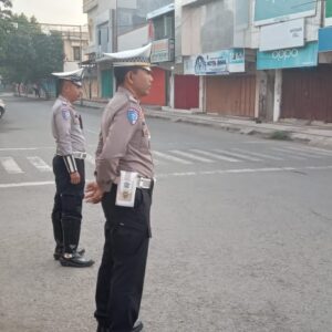 Satlantas Polres Bima Kota Laksanakan Rawan Pagi, Ciptakan Rasa Aman dan Lancarkan Arus Lalu Lintas