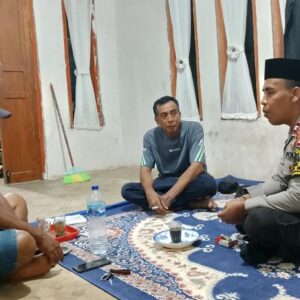Kehadiran Polri Sangat Berarti, Warga Desa Rada Berikan Apresiasi Kepada Bhabinkamtibmas Polsek Bolo Polres Bima
