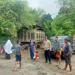 Bhabinkamtibmas Desa Rasabou Berikan Pembinaan dan Ajak Warga Dukung Program Ketahanan Pangan