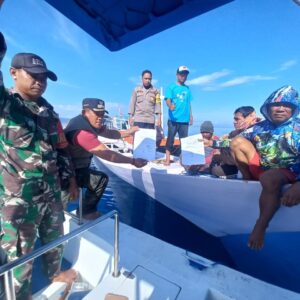 Patroli Gabungan Jaga Teluk Saleh, Pantau Wisata dan Lindungi Ekosistem