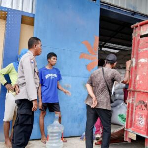 Sat Binmas Polres Bima Kota Cek Pendistribusian dan Harga Jagung di Gudang Bulog Jatiwangi