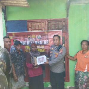 Bantuan Nutrisi Polsek Labuapi Dukung Kesehatan Warga Disabilitas di Lombok Barat