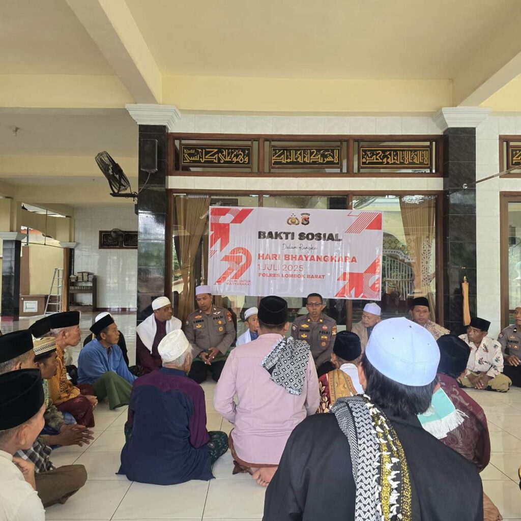 Polres Lombok Barat Gaungkan Kamtibmas Lewat Safari Dakwah di Gerung