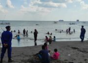 Patroli Polairud di Pantai Cemara, Pastikan Liburan Wisatawan Tetap Aman