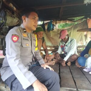 Bhabinkamtibmas Kandai 1 Pererat Silaturahmi, Ajak Warga Jaga Keamanan Lingkungan