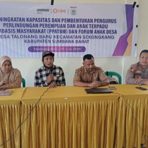 Kapolsek Sekongkang Berikan Sosialisasi Peningkatan Kapasitas dan Pembentukan PPATBM serta Forum Anak Desa
