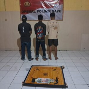 Gerebek Judi Karambol, Tiga Terduga Diamankan Polsek Sape Polres Bima Kota