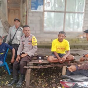 Bhabinkamtibmas Desa Woko Perkuat Kamtibmas dan Ketahanan Pangan Menuju Indonesia Emas 2045