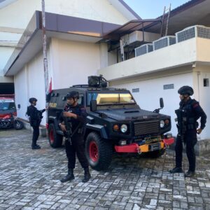 Brimob NTB laksanakn Sterilisasi dan Pengamanan Pembukaan Musrenbang RPJMD yang di Hadiri Mendagri