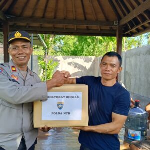 Polda NTB Sambangi Warga Desa Montong, Ajak Bersama Jaga Kamtibmas