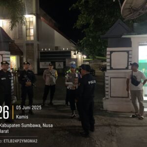 Polres Sumbawa Amankan Pawai Takbiran Idul Adha di Kantor Camat Sumbawa