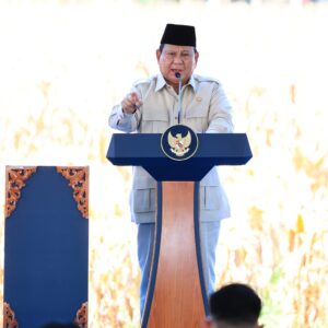 Presiden Apresiasi Peran Polri dan Koperasi dalam Panen Raya Jagung di Bengkayang
