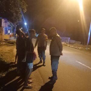 Polsek Asakota Gelar Patroli Blue Light, Antisipasi Gangguan Kamtibmas di Malam Hari