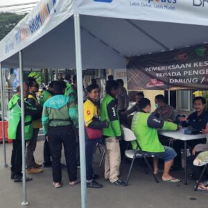 Biddokes Polda Banten Beri Pengobatan Gratis Kepada 608 Driver Ojek Online