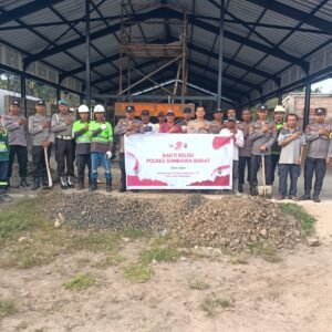 Kapolsek Maluk Polres Sumbawa Barat Pimpin Bakti Religi Sambut HUT Bhayangkara ke-79 Tahun 2025