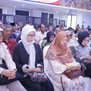 Polda Jabar Salurkan Bantuan Sosial kepada Warakawuri dalam Rangka Hari Bhayangkara ke 79