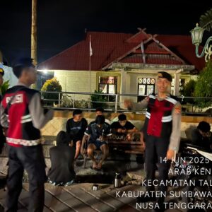 Patroli Dialogis Sat Samapta Polres Sumbawa Barat Ciptakan Rasa Aman di Malam Minggu