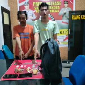 Kerap Edarkan Sabu di Plampang, 2 Orang Pria Berhasil Diringkus Pihak Kepolisian