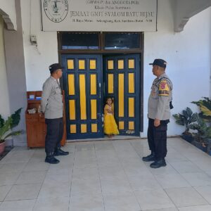 Jamin Rasa Aman Umat Beragama, Polsek Maluk Lakukan Pengamanan Ibadah Rutin Umat Nasrani