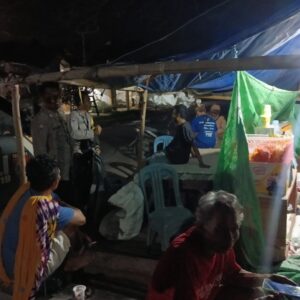 Polsek Pekat gelar patroli KRYD, beri imbauan kamtibmas di sejumlah titik rawan