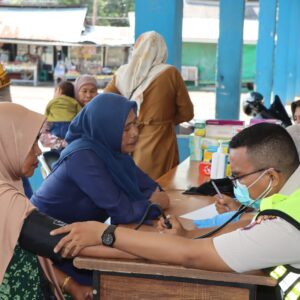 Sambut Hari Bhayangkara ke-79, Polres Bima Kota Gelar Bakti Kesehatan untuk Masyarakat